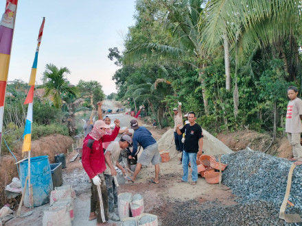 Pembangunan Jalan Rabat Beton 